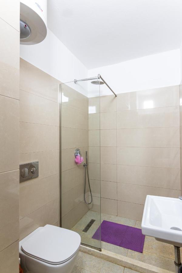 Comfortable Apartment Next To The Beach Durrës Exteriör bild