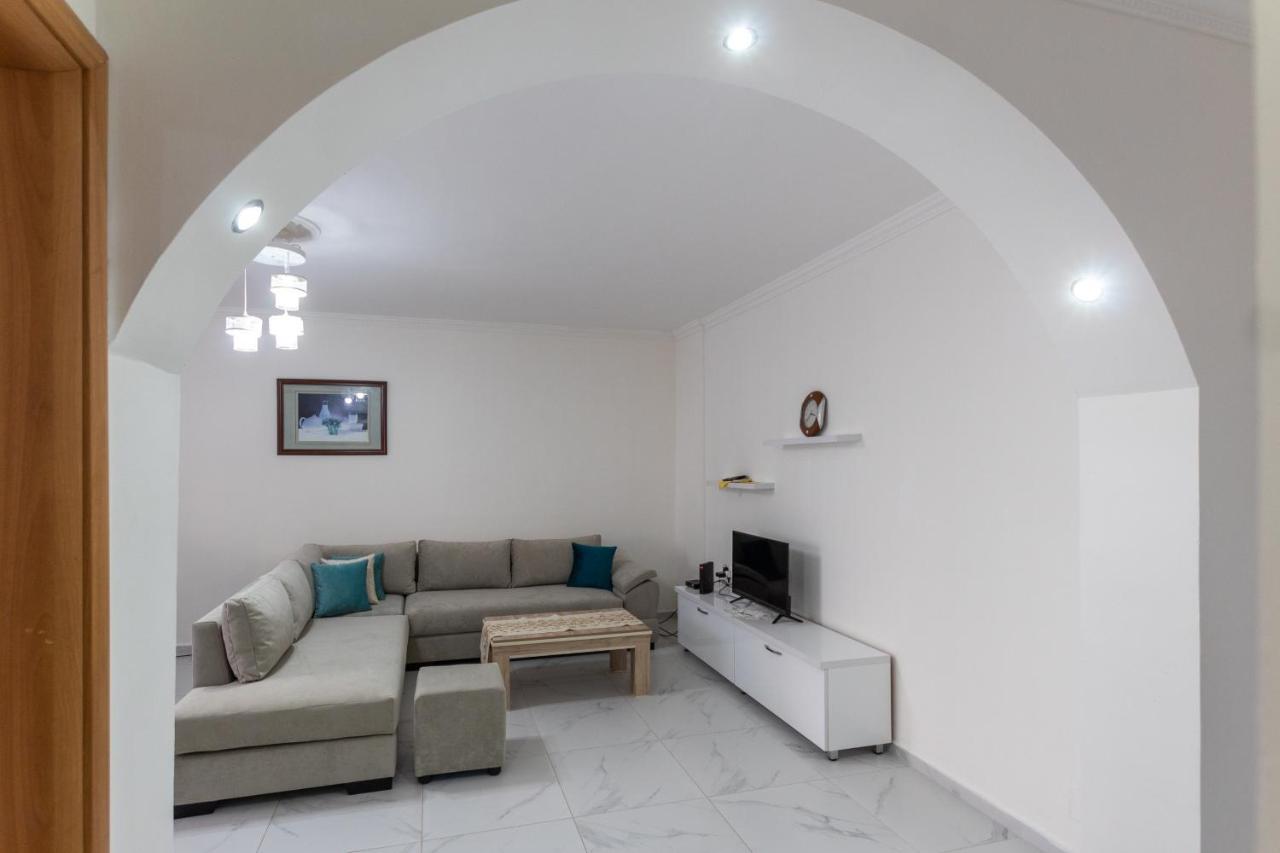 Comfortable Apartment Next To The Beach Durrës Exteriör bild