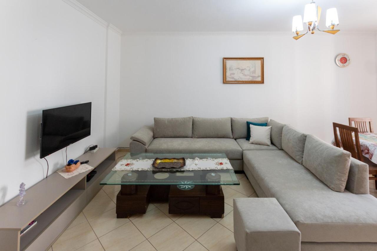 Comfortable Apartment Next To The Beach Durrës Exteriör bild