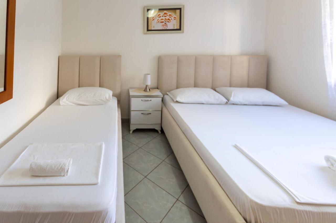 Comfortable Apartment Next To The Beach Durrës Exteriör bild