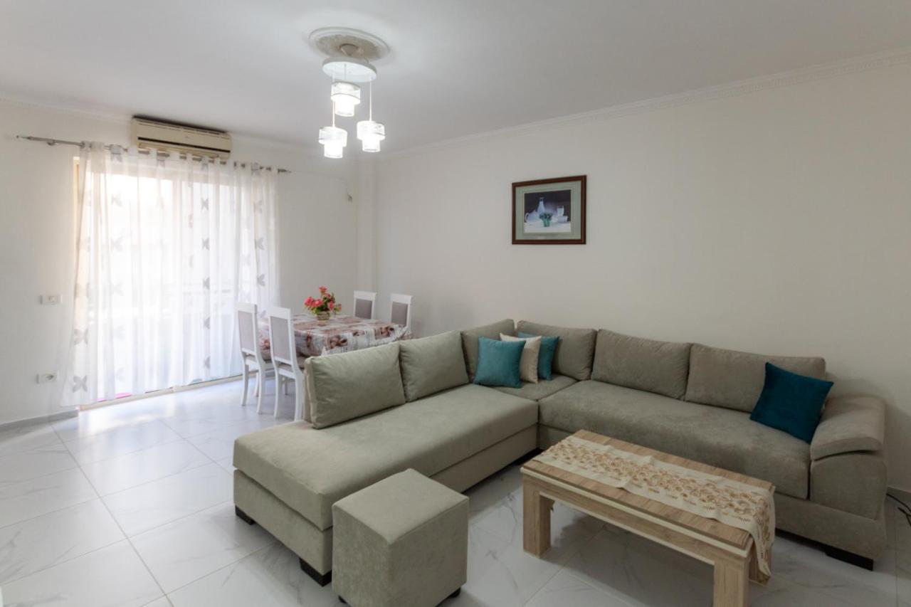 Comfortable Apartment Next To The Beach Durrës Exteriör bild