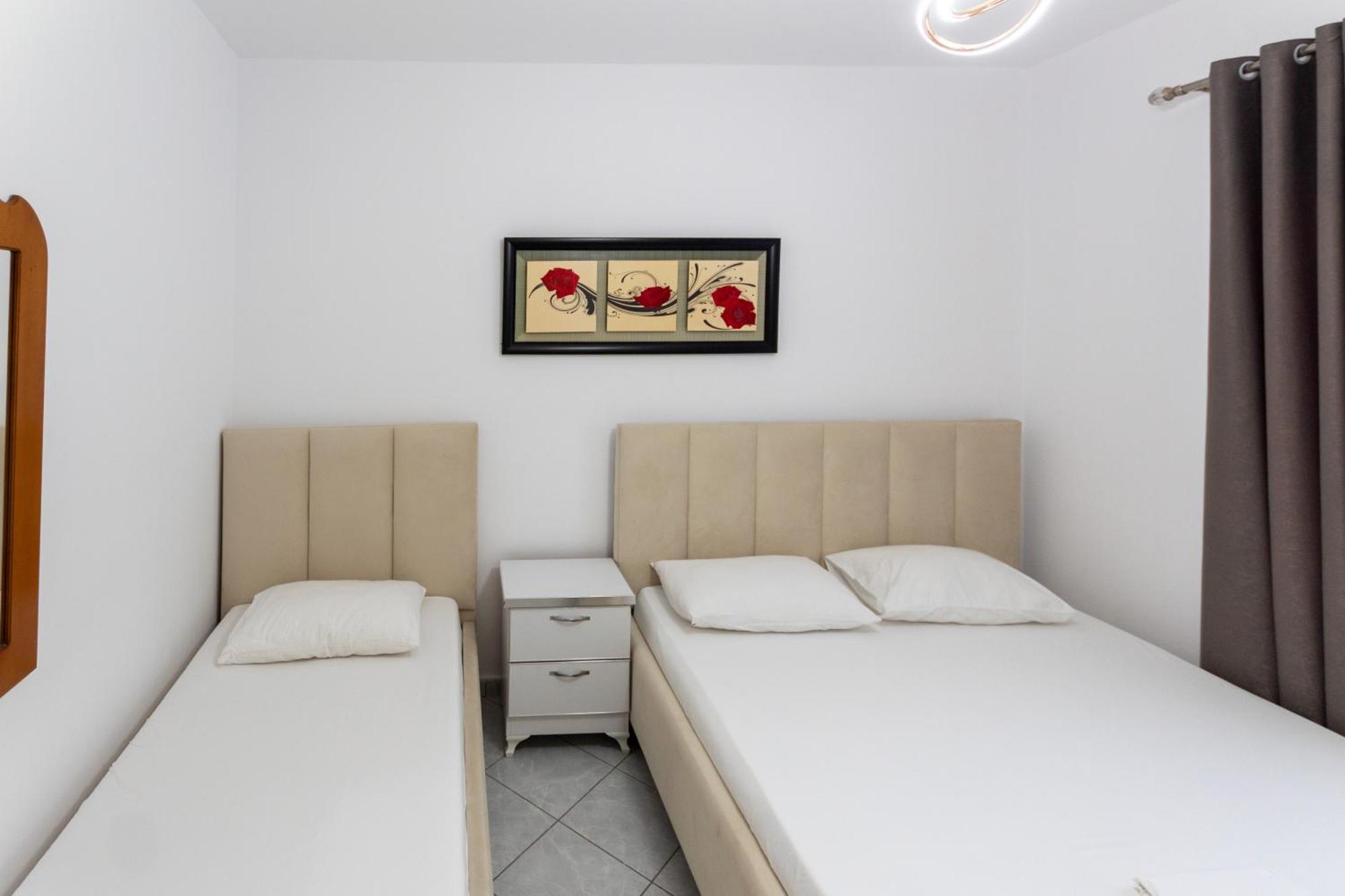 Comfortable Apartment Next To The Beach Durrës Exteriör bild