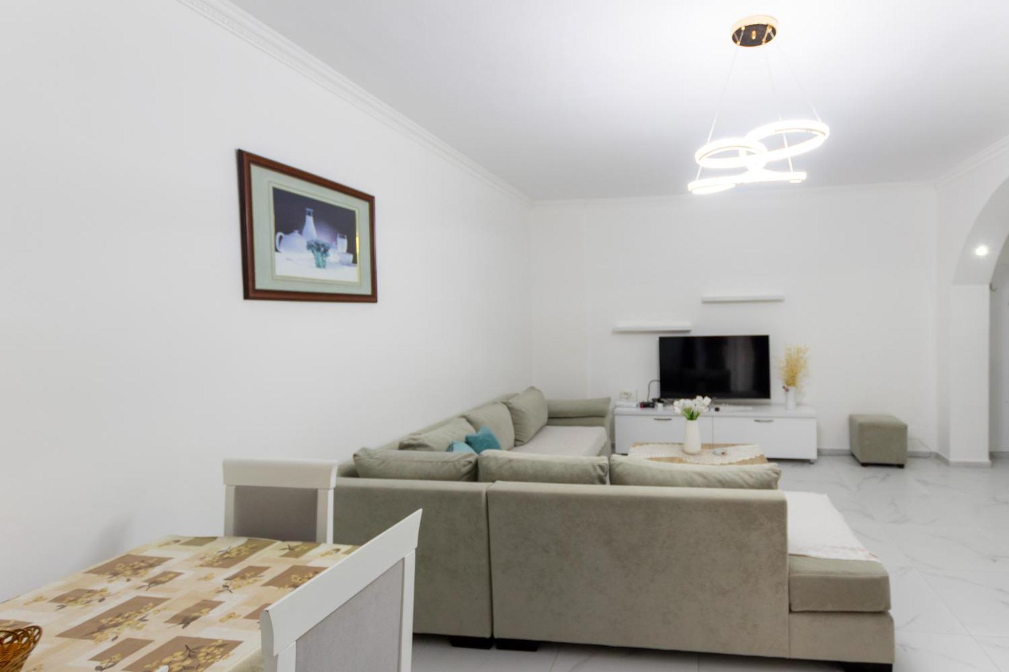 Comfortable Apartment Next To The Beach Durrës Exteriör bild
