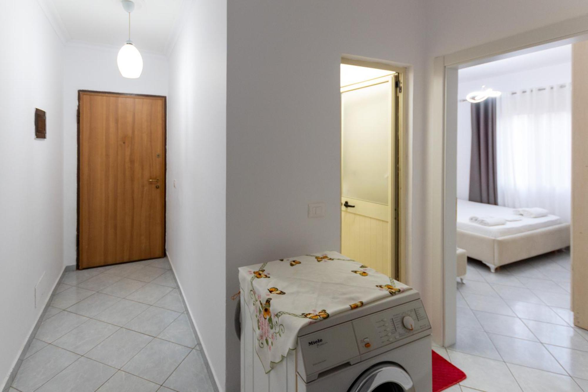 Comfortable Apartment Next To The Beach Durrës Exteriör bild